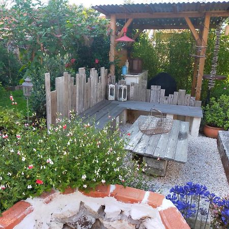 Agreable Chambre Cosy Tonnay-Charente Exterior photo